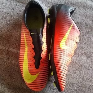 Nike Mercurial Cleats Size 11 soccer football